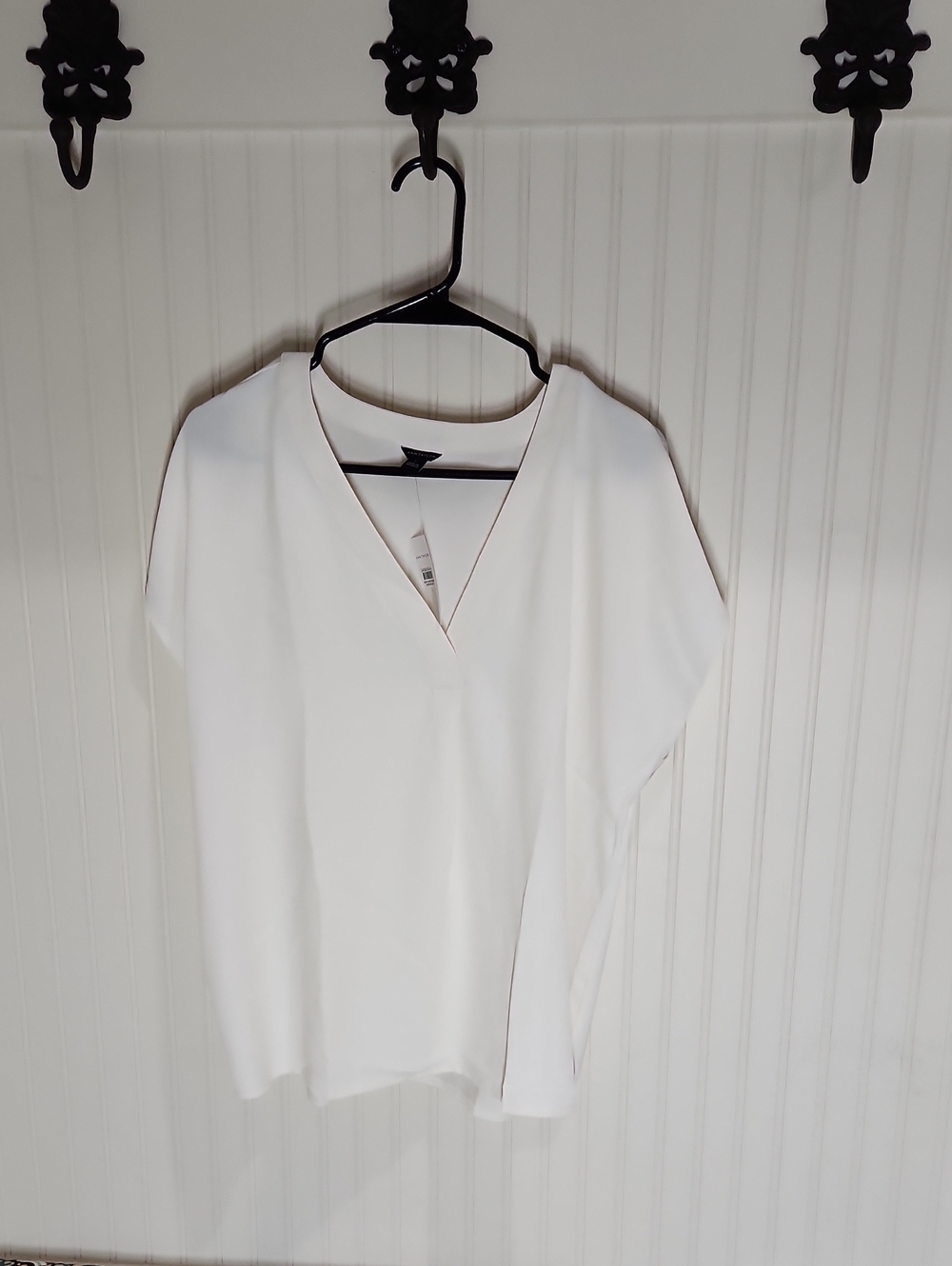 Ann Taylor White V-Neck Dolman Sleeve Blouse
